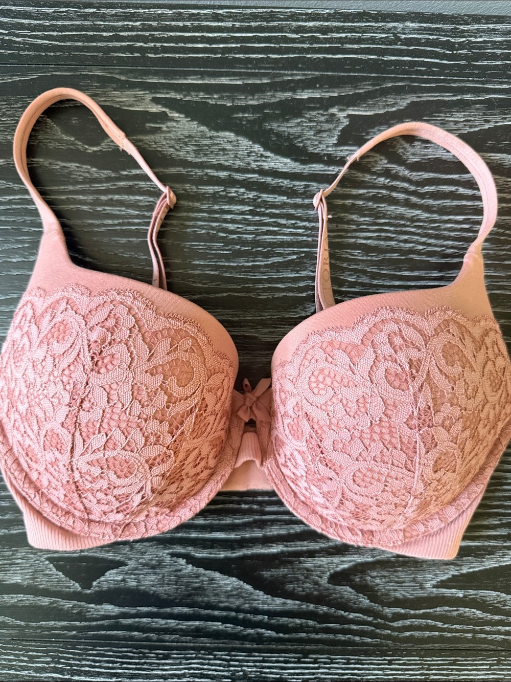 Victoria's Secret Body by Victoria Dusty Rose Lace Push-Up Bra 32DD(E)